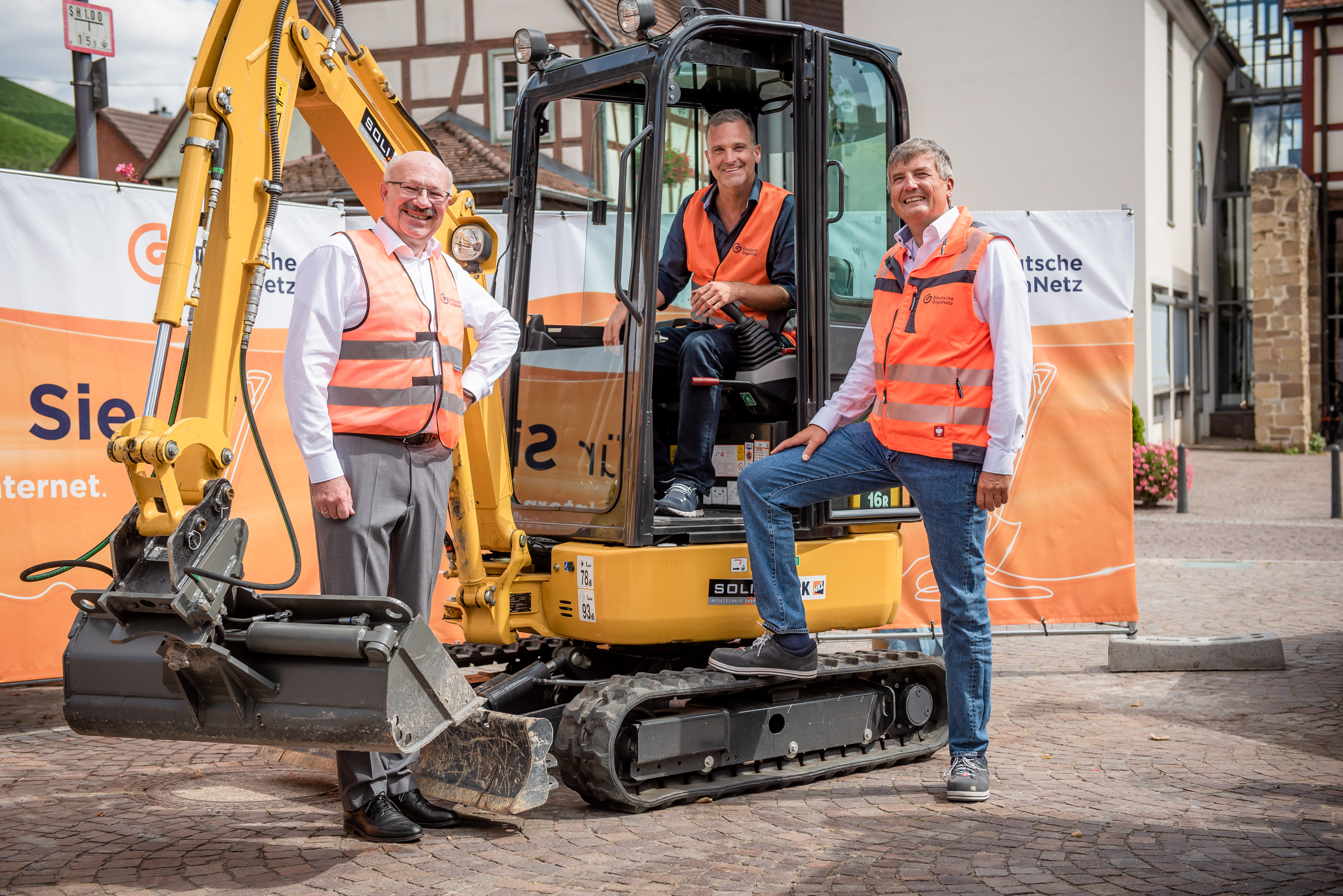 Spatenstich Erlenbach Foto Deutsche GigaNetz GmbH